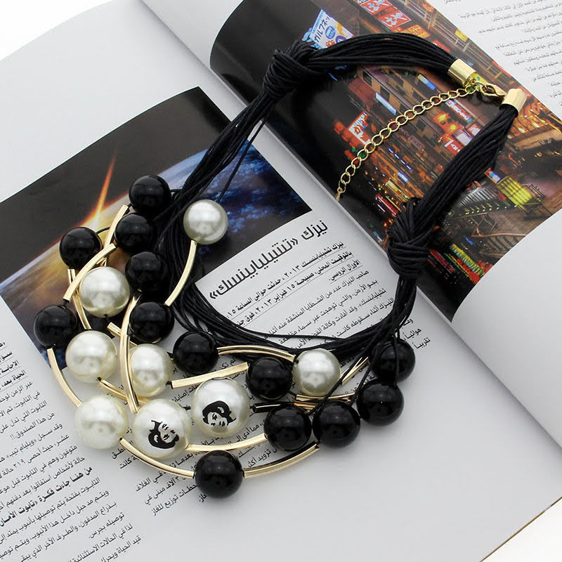 Black and White Pearls Pretty Lady's Face Printed Necklace